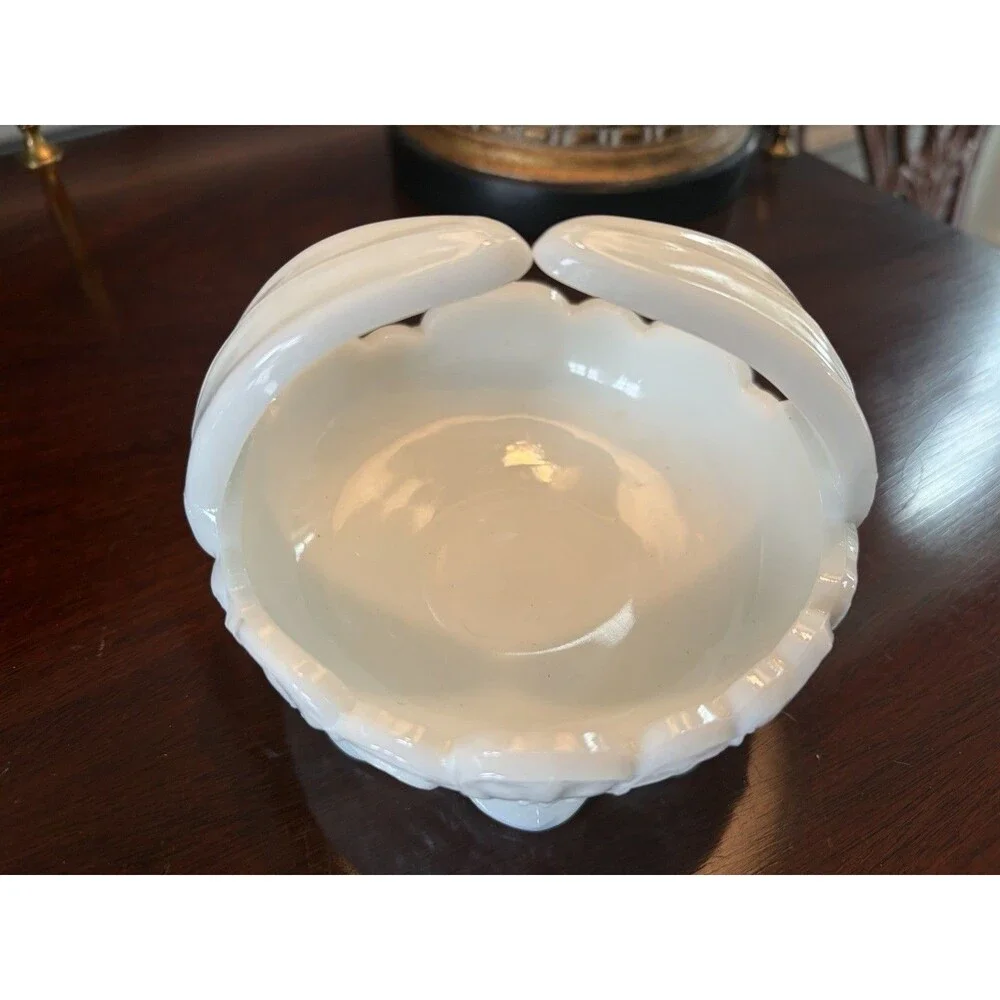 Westmoreland Milk Glass Dogwood Pattern Vanity Candy Dish Trinket Basket White